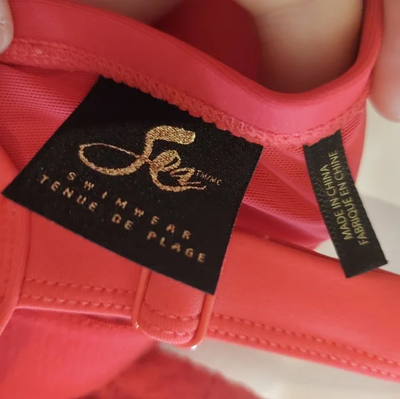 Sea Red Ruffle Keyhole Swim Top - Picture 8 of 9